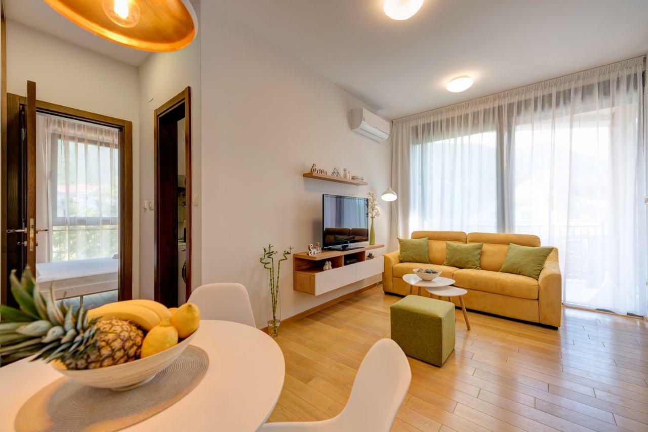 Sunray Appartement Tivat Buitenkant foto