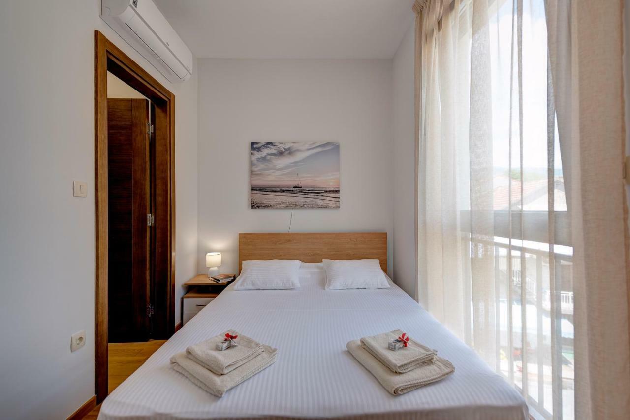 Sunray Appartement Tivat Buitenkant foto