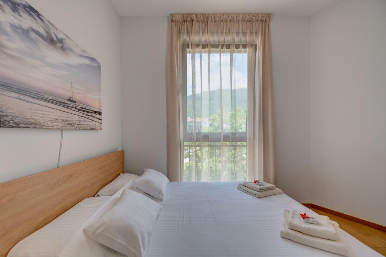 Sunray Appartement Tivat Buitenkant foto