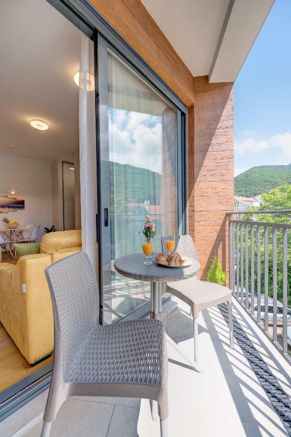 Sunray Appartement Tivat Buitenkant foto