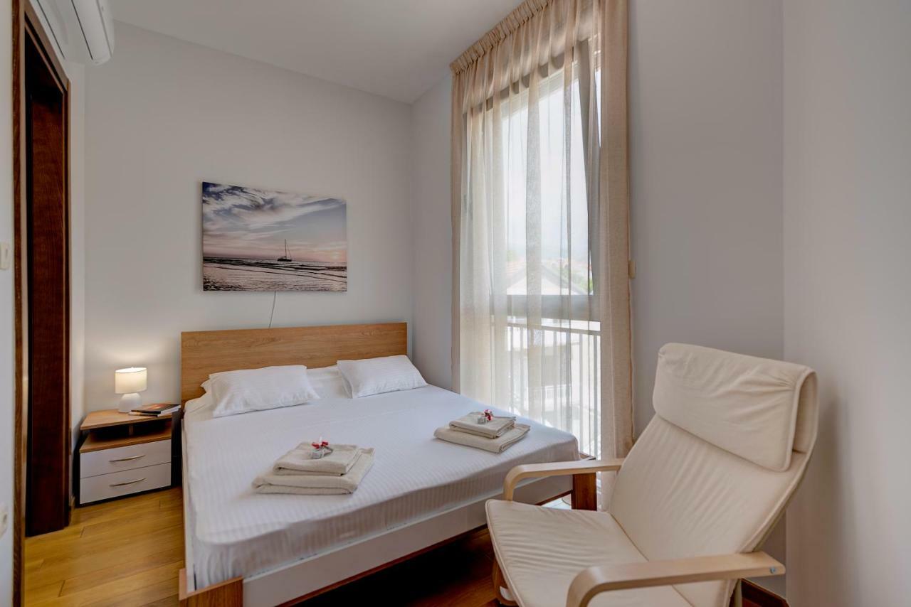 Sunray Appartement Tivat Buitenkant foto